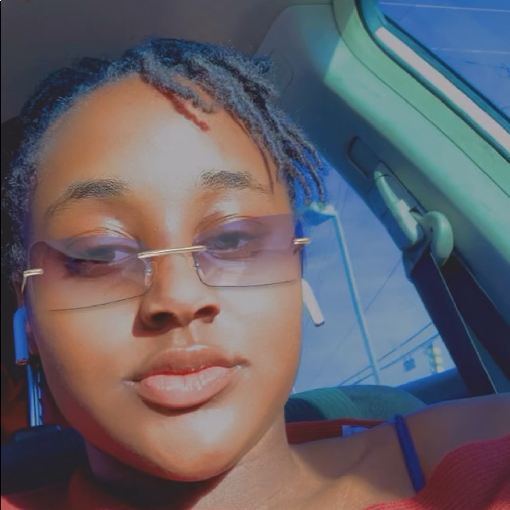 Meet your Posher, Juraee